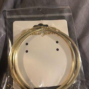 Fashion hoop earrings